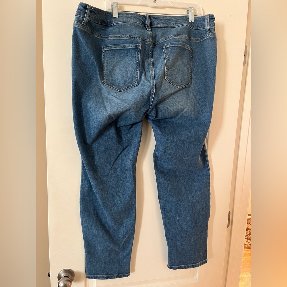 Old Navy Boyfriend Skinny Distressed Medium Wash Jeans Women’s Size 18 - Picture 4 of 13